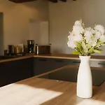 Maison Des H, Au Bord De L'etang Tatil Evi *