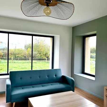 Maison Des H, Au Bord De L'etang * Canisy