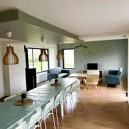 Holiday home Maison Des H, Au Bord De L'etang