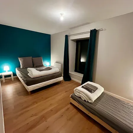 Maison Des H, Au Bord De L'etang *