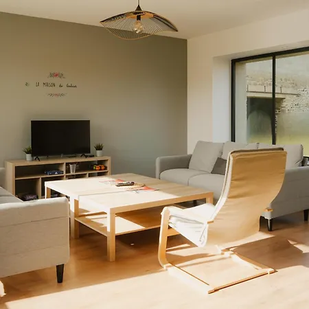 Maison Des H, Au Bord De L'etang Canisy