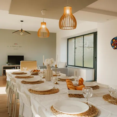 Maison Des H, Au Bord De L'etang *