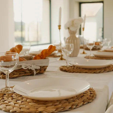 Maison Des H, Au Bord De L'etang Semesterbostad *