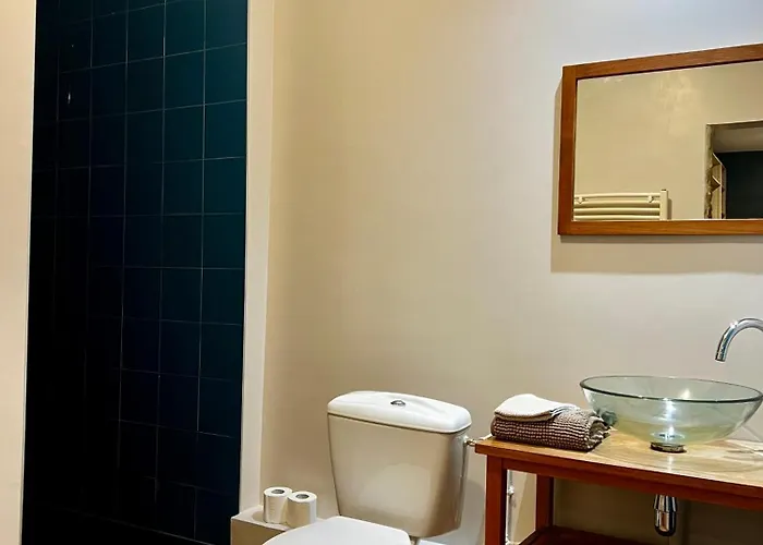 Holiday home Maison Des H, Au Bord De L'etang *