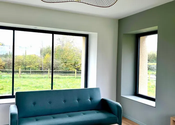 Maison Des H, Au Bord De L'etang * Canisy