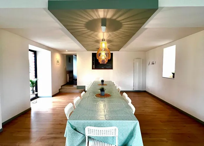 Maison Des H, Au Bord De L'etang Semesterbostad *