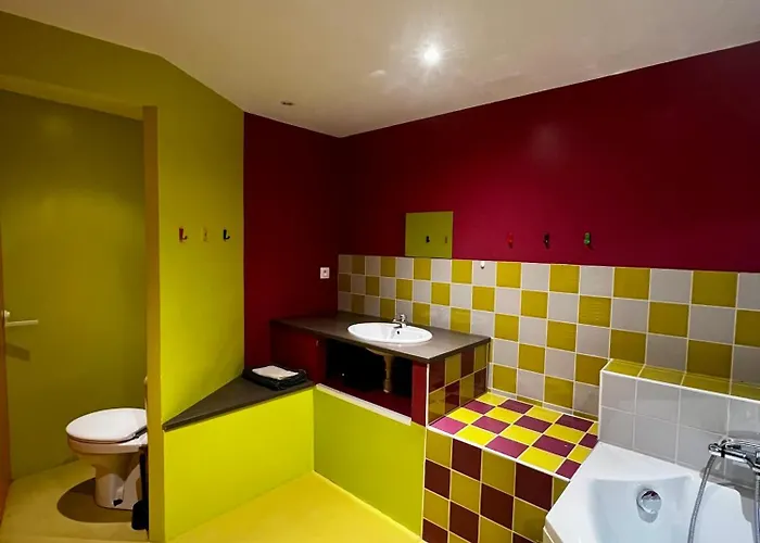 Maison Des H, Au Bord De L'etang *