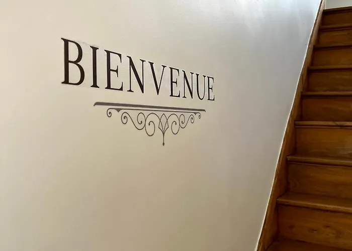 Maison Des H, Au Bord De L'etang Semesterbostad *