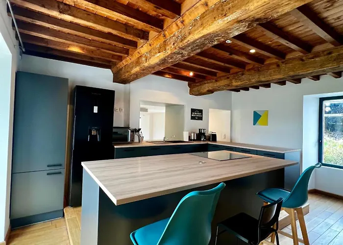 Maison Des H, Au Bord De L'etang * Canisy