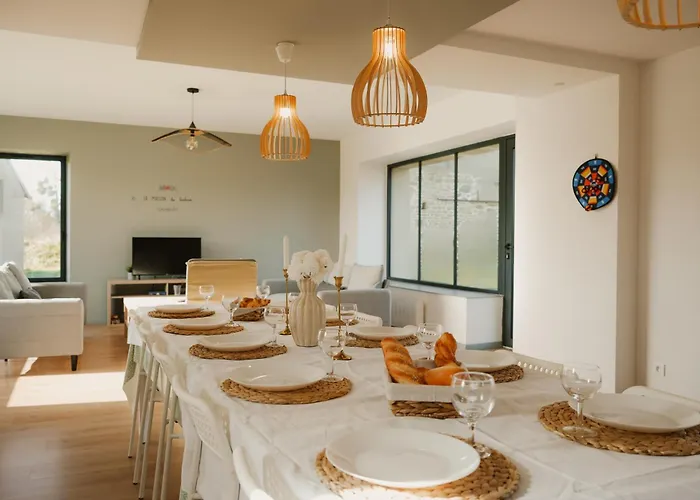 Maison Des H, Au Bord De L'etang *