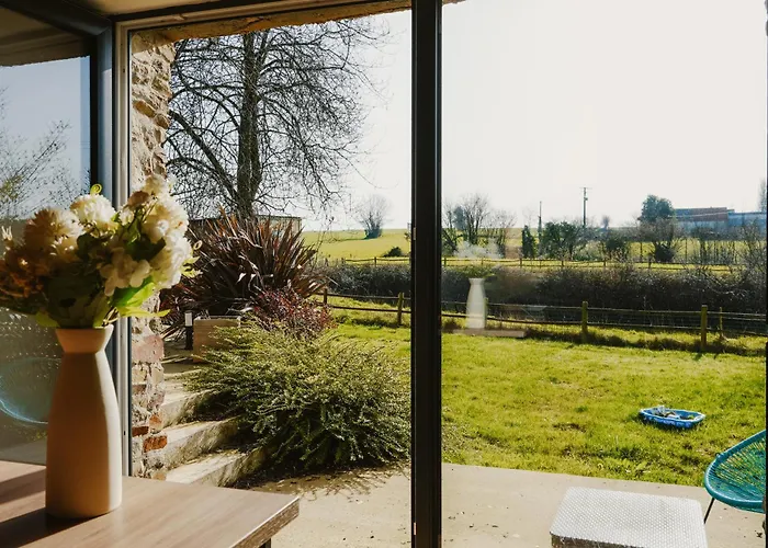 Maison Des H, Au Bord De L'etang Semesterbostad Canisy