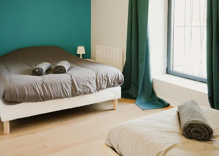 Semesterbostad Maison Des H, Au Bord De L'etang Canisy