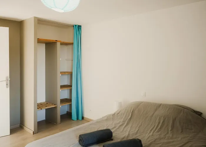 Maison Des H, Au Bord De L'etang Semesterbostad