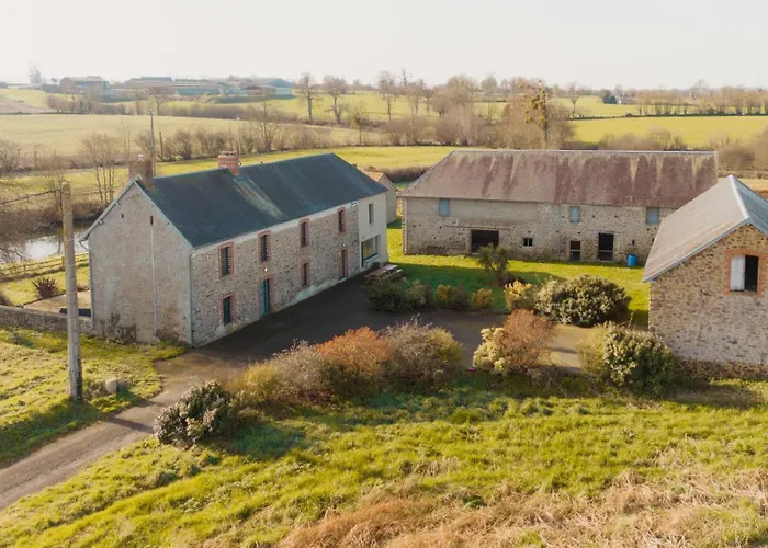 Casa vacanze Maison Des H, Au Bord De L'etang *